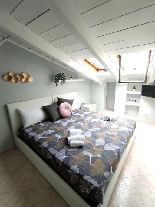 Free Parking Tiny House Wifi Netflix 15 Minuti Dal Duomo Lejlighed Milano Eksteriør billede