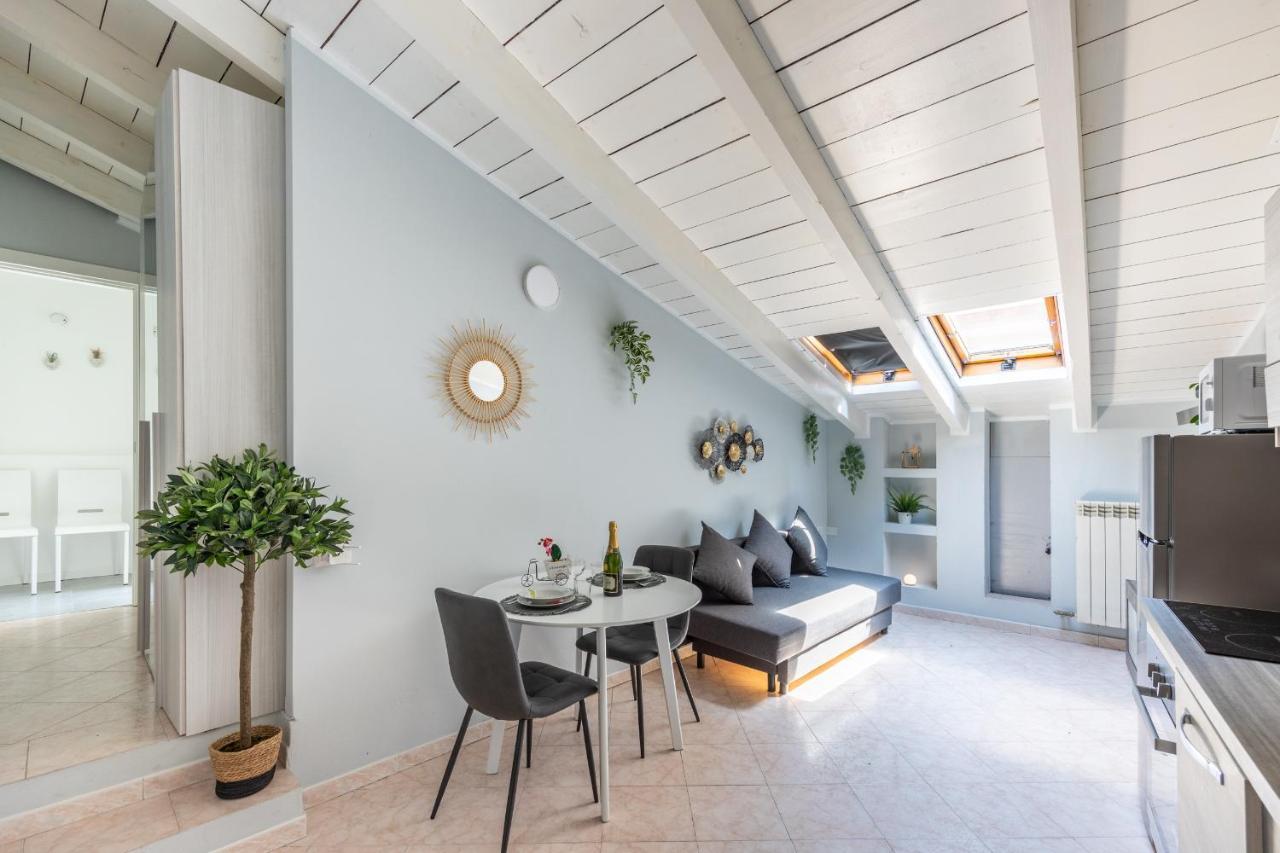 Free Parking Tiny House Wifi Netflix 15 Minuti Dal Duomo Lejlighed Milano Eksteriør billede